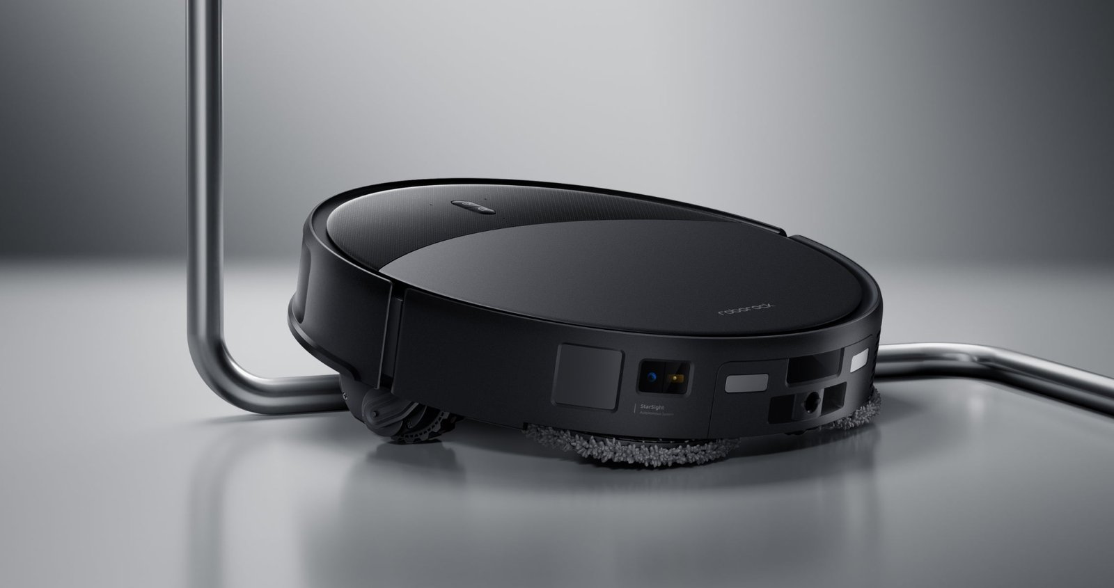 Roborock Saros 20 — manufacturer product imagery