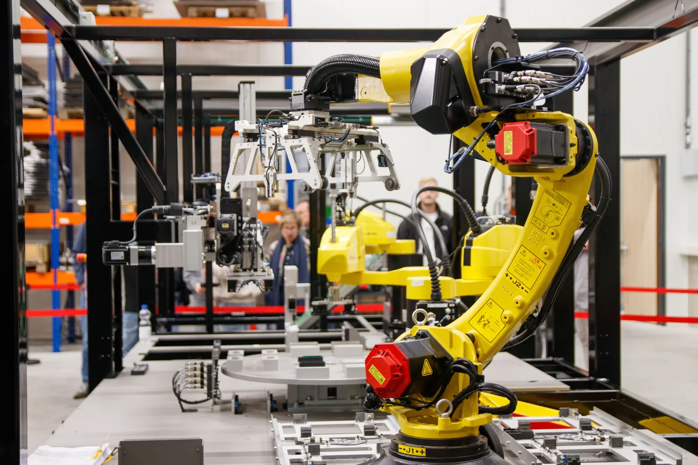 LG AXIUM: Big Tech talks accelerate robot-actuator commercialization