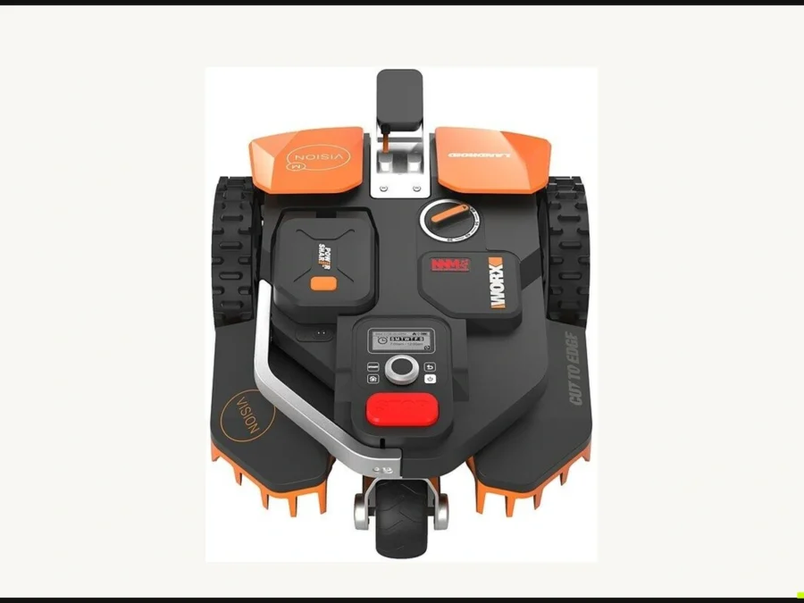 Featured image for Robot mowers around dogs, cats and hedgehogs: safe operating rules