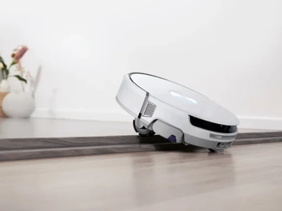 Featured image for Robot vacuums and thresholds, carpets, cables and pets