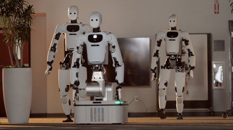 Apptronik Apollo 2 in bipedal and wheeled configurations — real product imagery