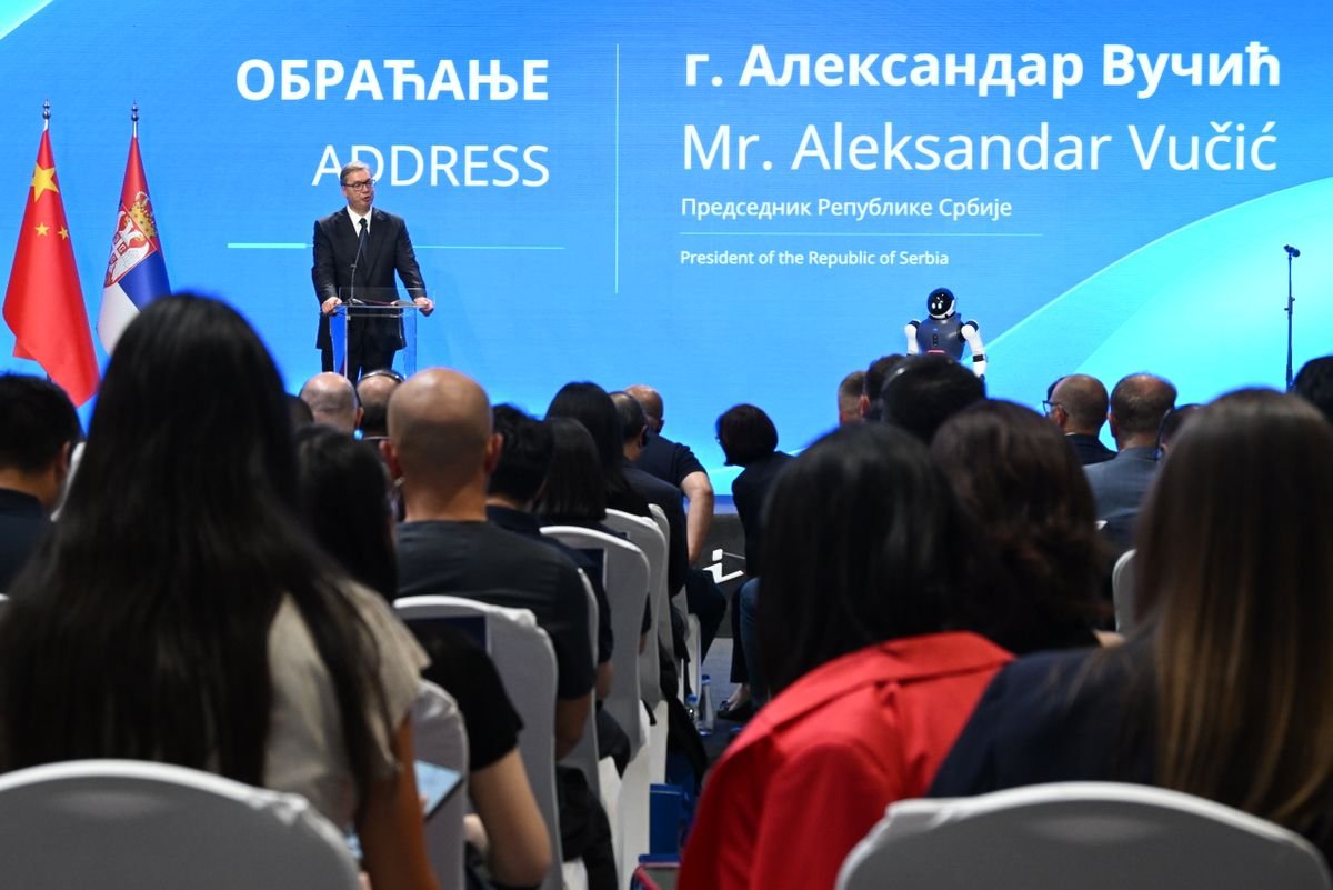 Opening of the Minth facility in Šabac on 29 August 2026, with a humanoid visible during the ceremony