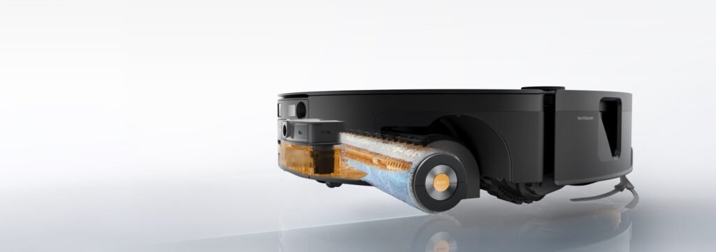 Roborock Saros 20 Flow Complete with SpiraFlow 2.0 roller mop — official manufacturer image