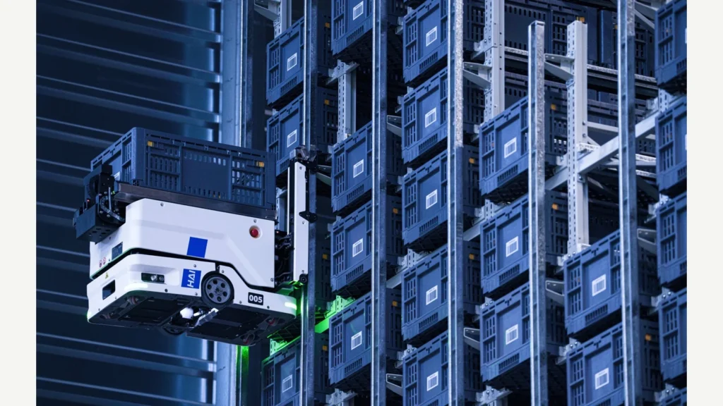 A HaiPick Climb robot carrying a tote on warehouse racking. Official technology photograph shared by LPP.