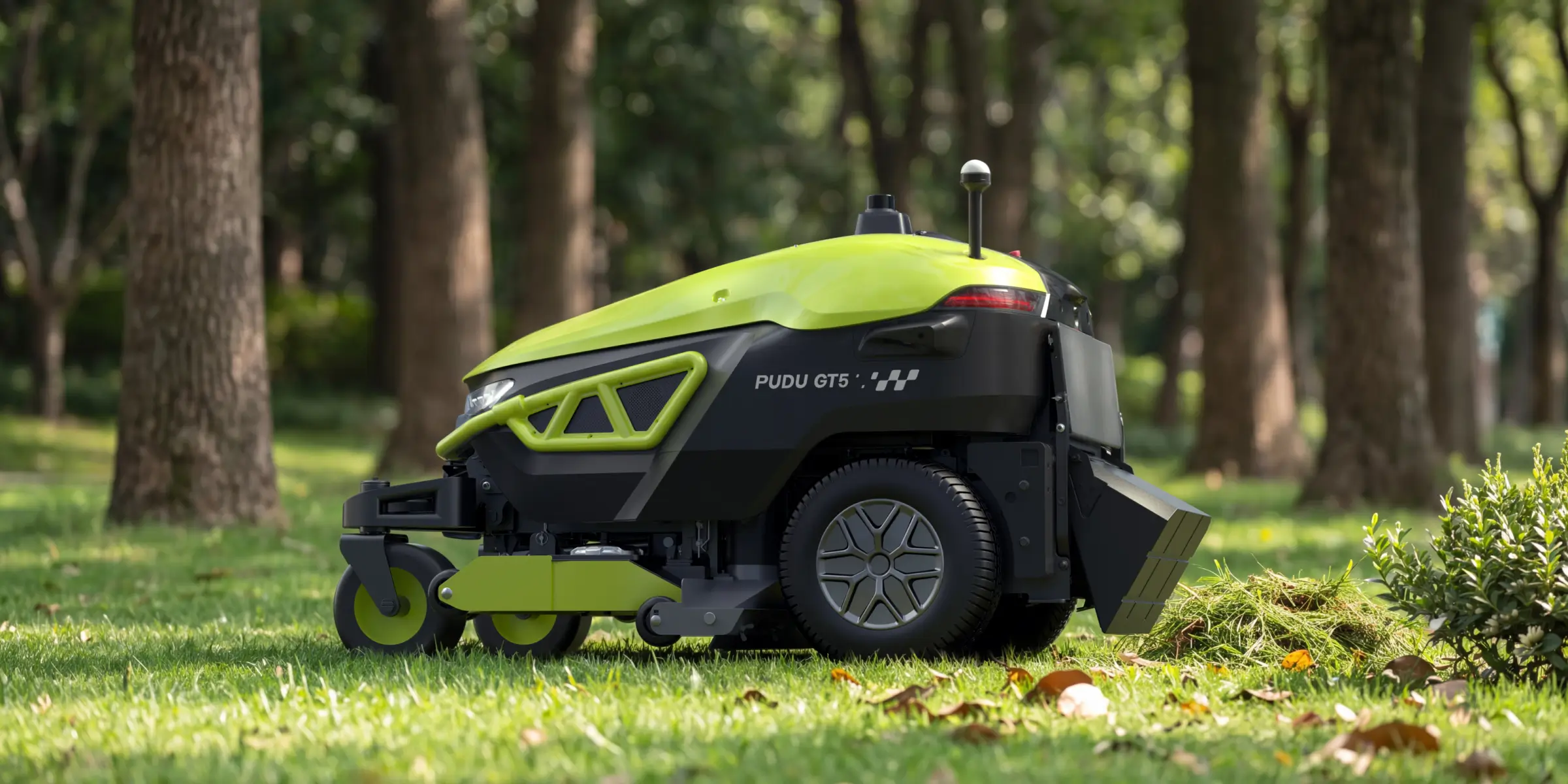 PUDU GT5 in the manufacturer’s demonstration of hopper emptying